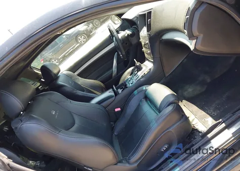 2008 Infiniti G37 Journey из США, поврежденный, VIN JNKCV64E68M116149